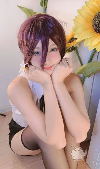 年轻的妈妈免费高清MV观看视频_欧美成人在线