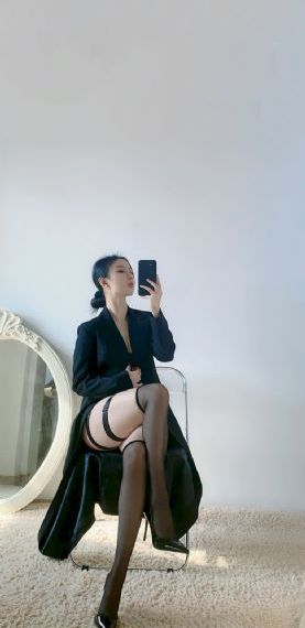 朴妮唛三点尽露_字幕高清版在线播放