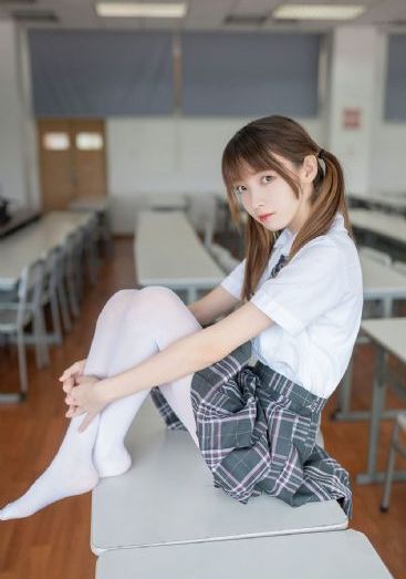新婚女教师的第一次3集_超清迅雷电影在线
