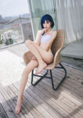 美女脱了胸罩给帅哥揉_免费在线观看